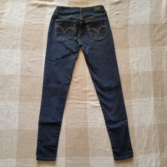 EUC Levi's Dark Wash 535's